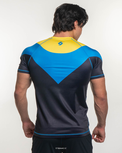 INVINCIBLE® Compression Short Sleeve